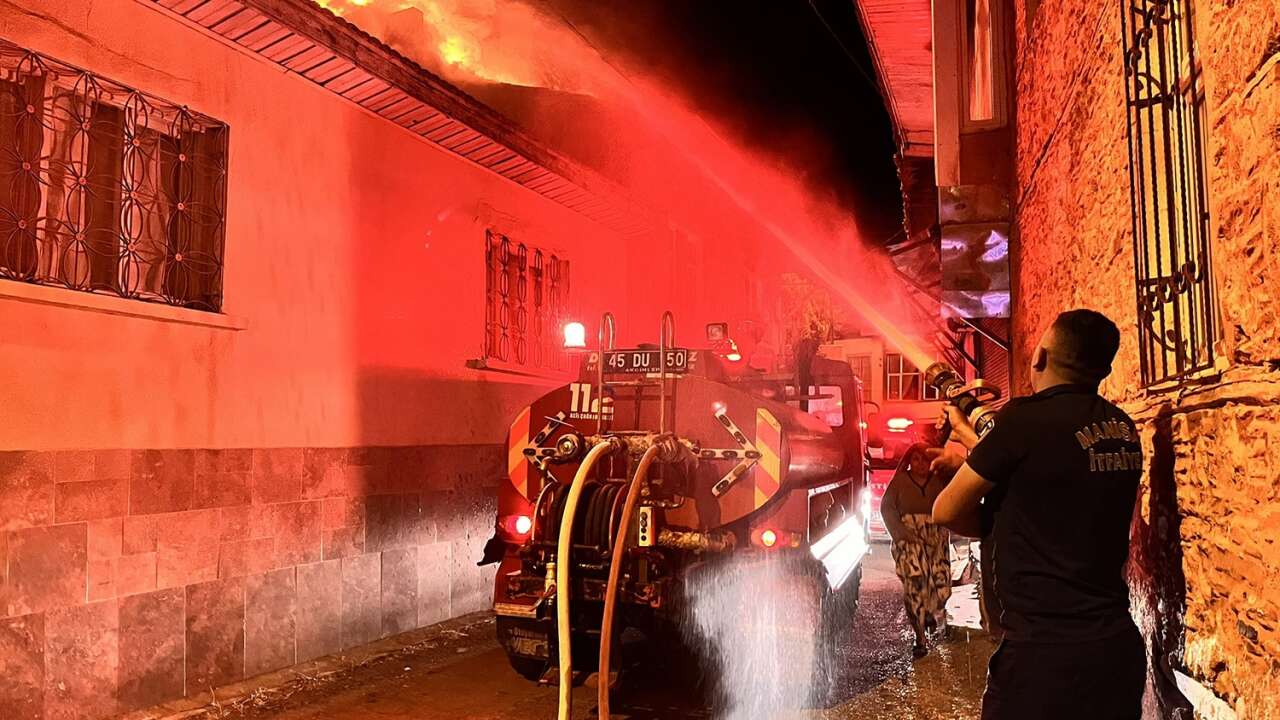 Evinin yanmasına dayanamadı! Metin Balcı hayatını kaybetti 4